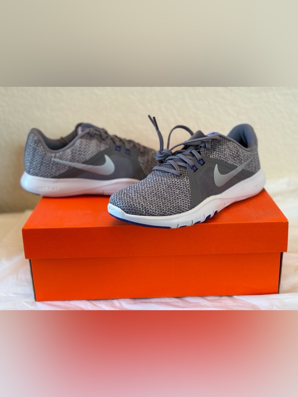 ❗️SALE❗️✨New✨Nike Gray Knit Training Sneakers